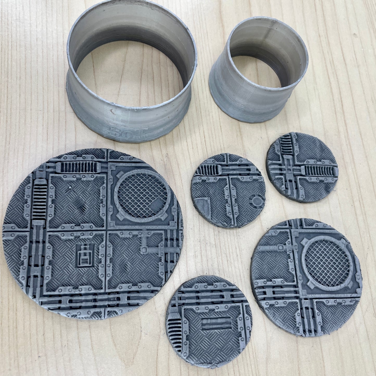 Print 'N' Roll Set 28: Grim Iron Underbelly (Texture Roller and Terrain Set)