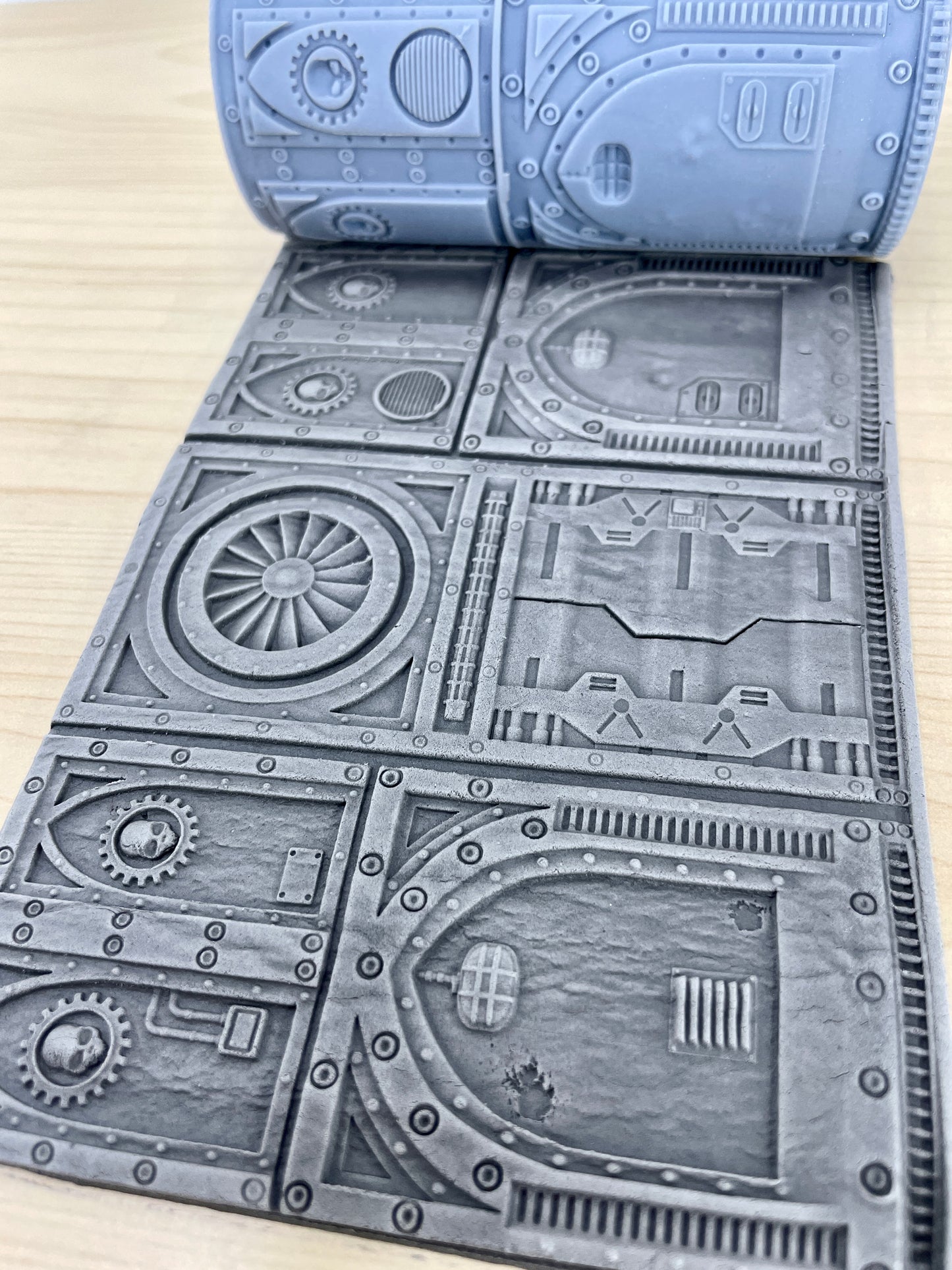 Print 'N' Roll Set 28: Grim Iron Underbelly (Texture Roller and Terrain Set)