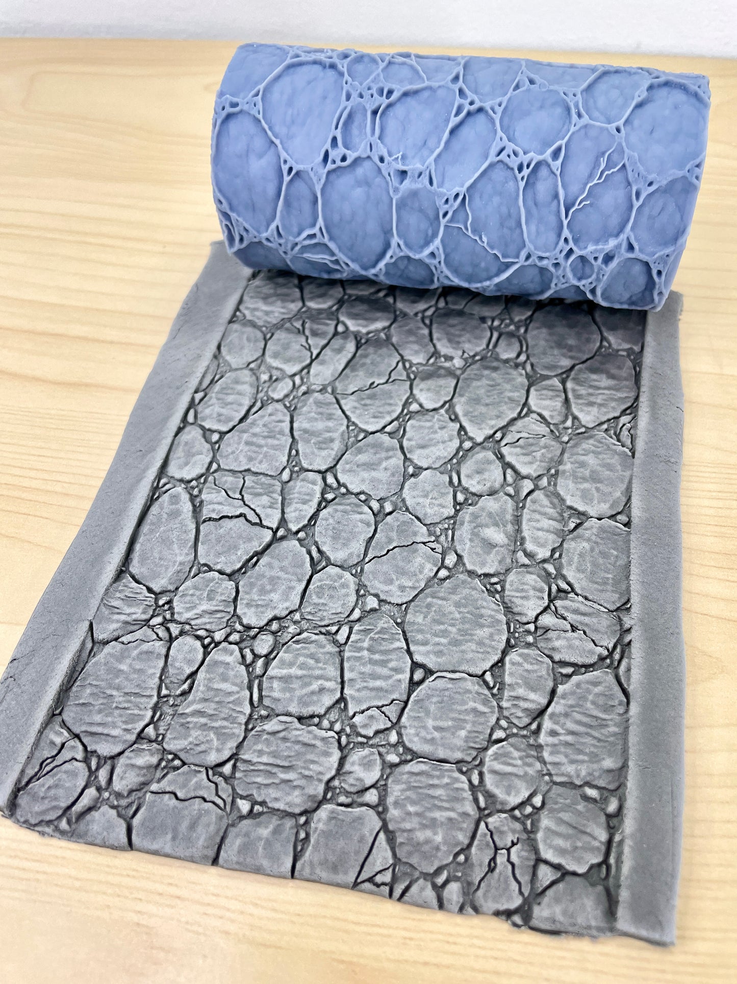 Cracked Stone Ground Texture Roller
