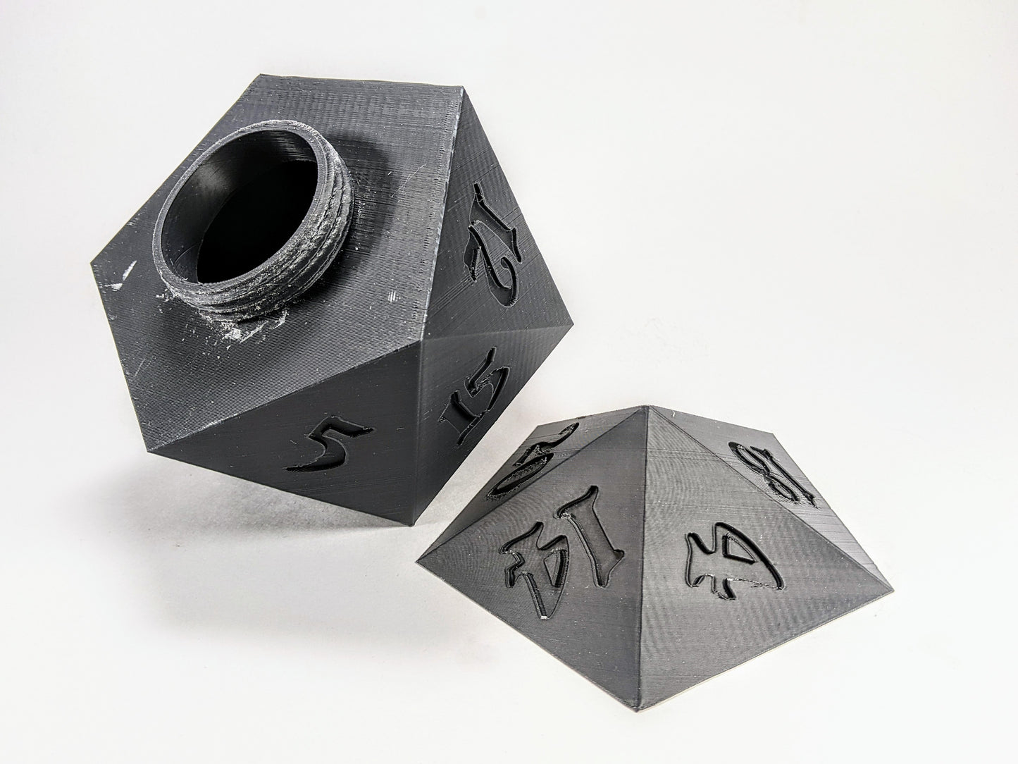 D20 Dice Vault