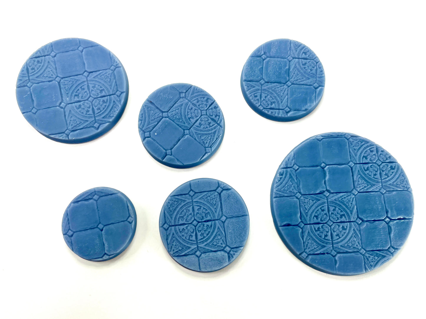 33-Piece Round Base Set with Magnet Slots : Grand Library Tiles