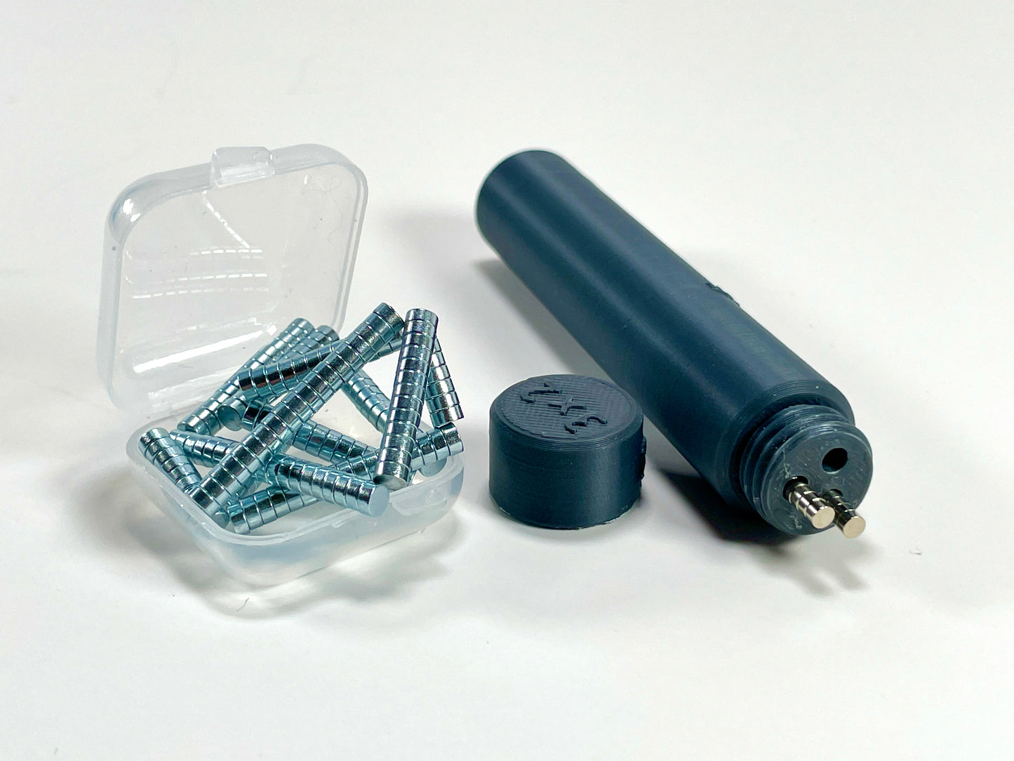 Mag Tubes: Modular Magnet Storage