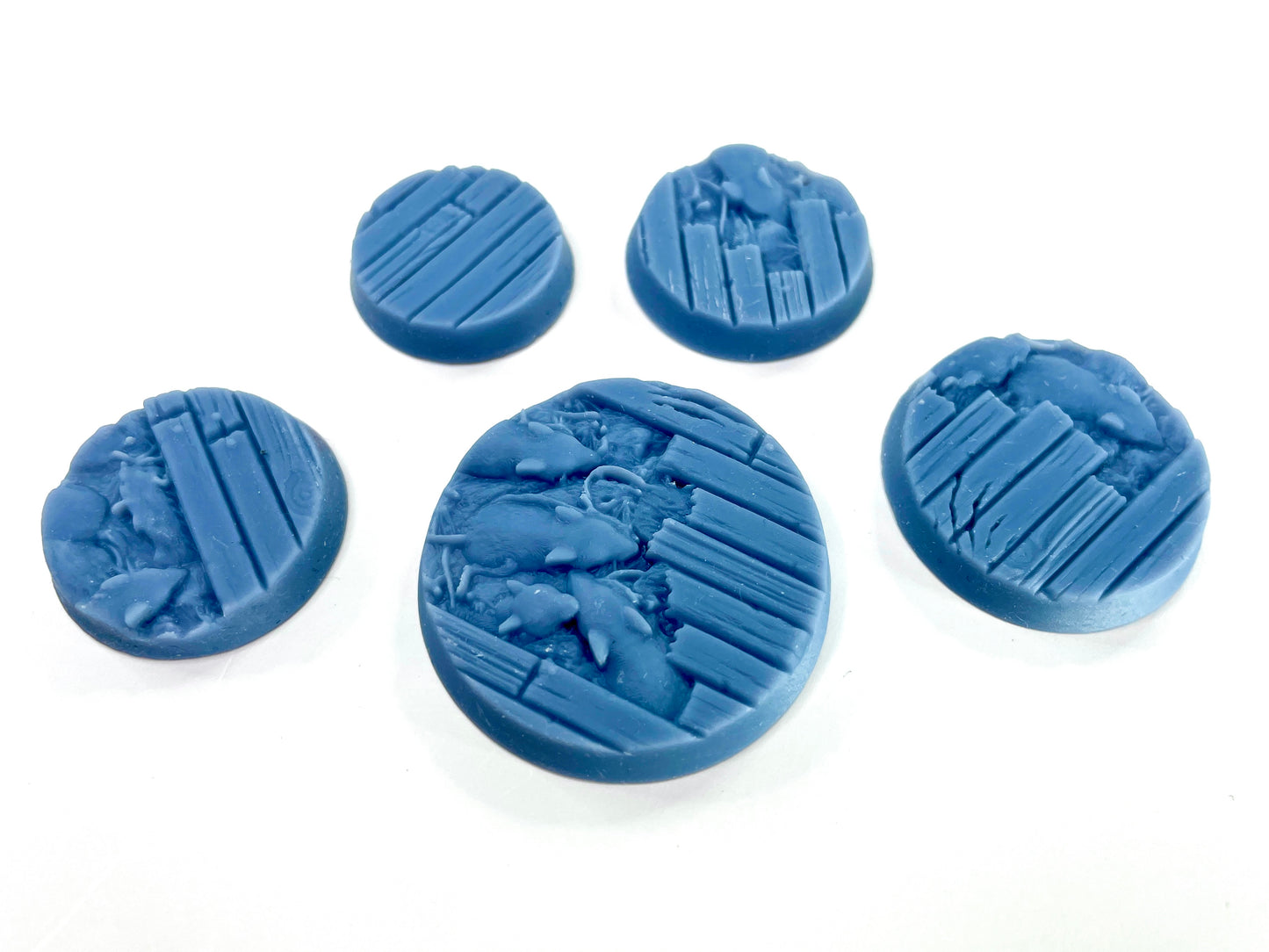33-Piece Round Base Set with Magnet Slots: Rats Under Planks