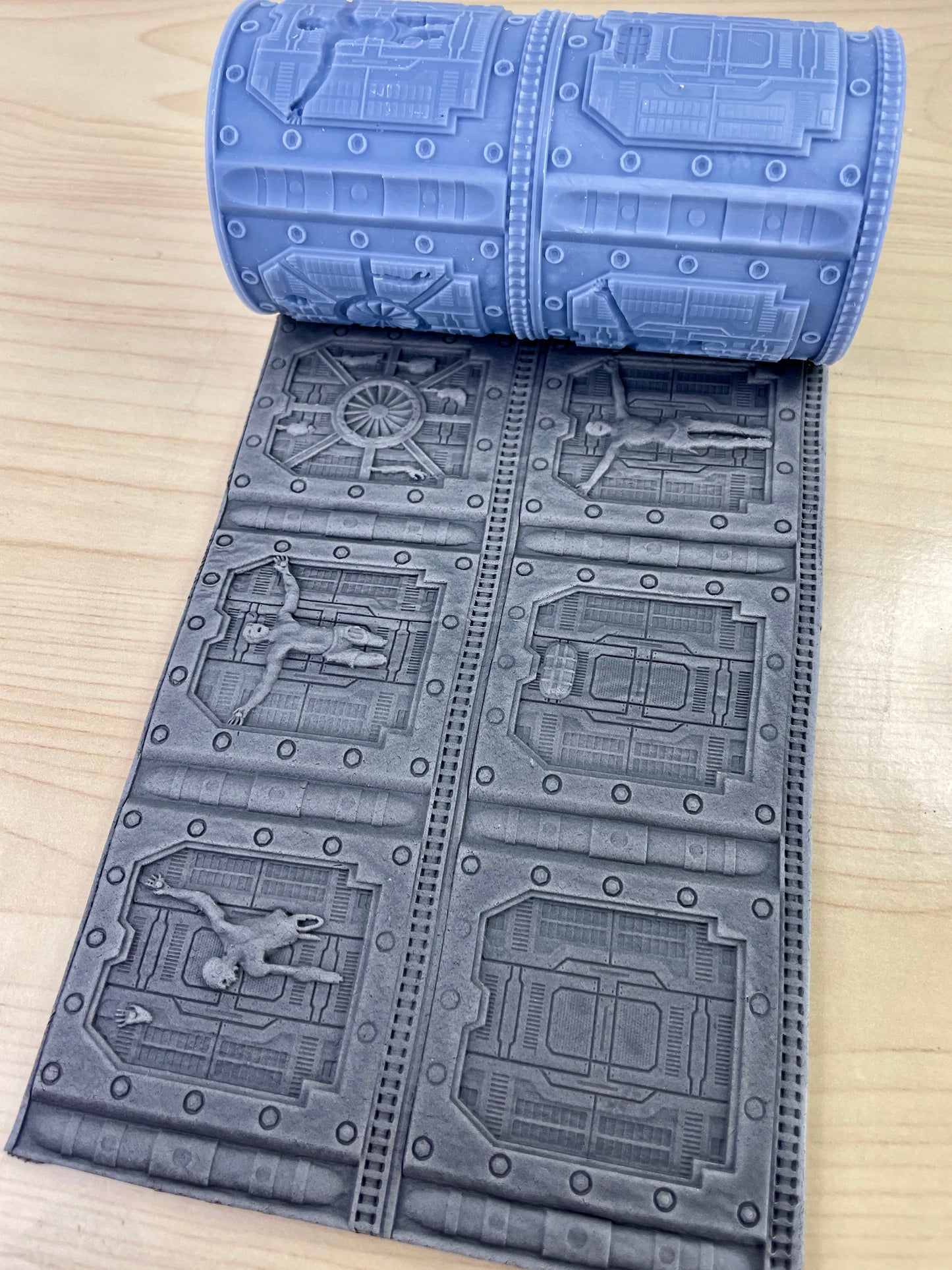 Print 'N' Roll: Black Horizon Event (Texture Roller and Terrain Set)
