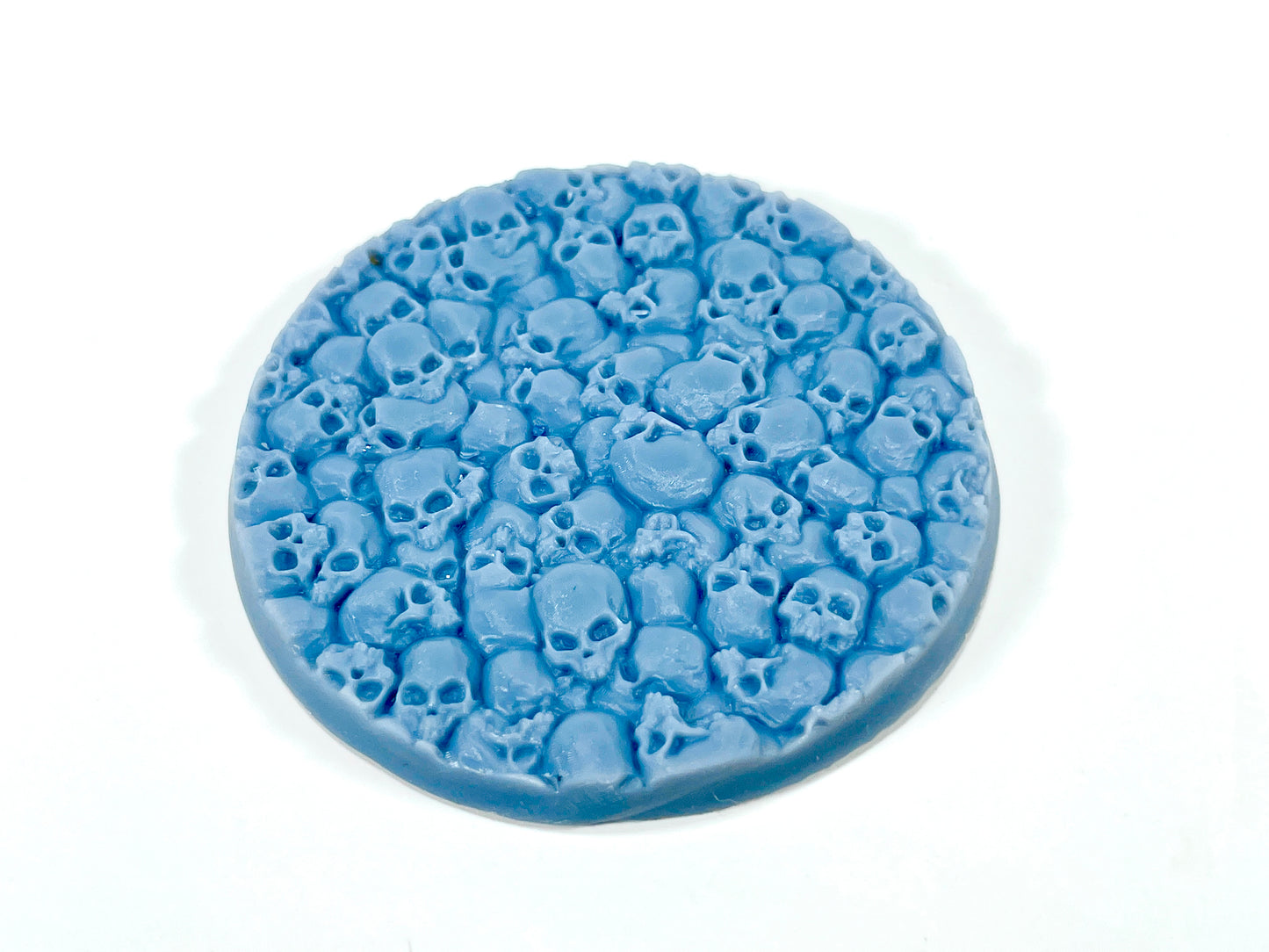 33-Piece Round Base Set with Magnet Slots : Skulls