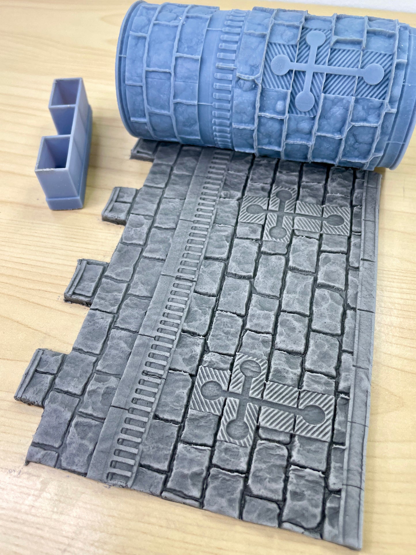 Print 'N' Roll: Medieval Castle | Texture Roller and Terrain Set