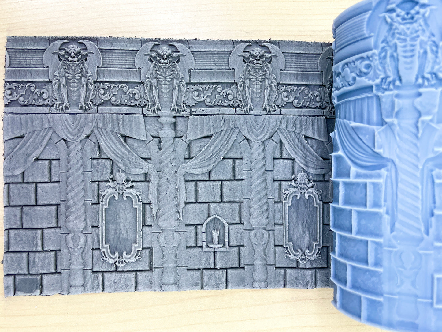 Print 'N' Roll: Castle Raven