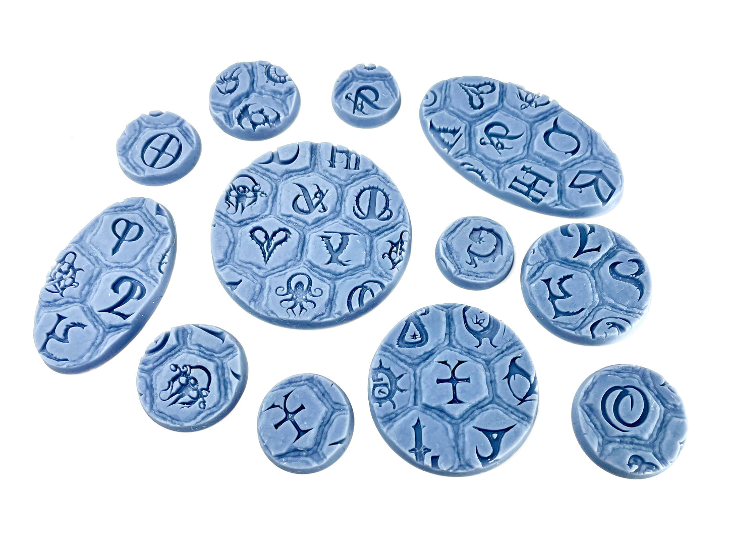 33-Piece Round Base Set with Magnet Slots : Cultist Symbols