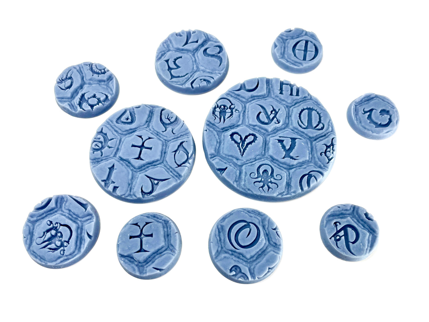 33-Piece Round Base Set with Magnet Slots : Cultist Symbols