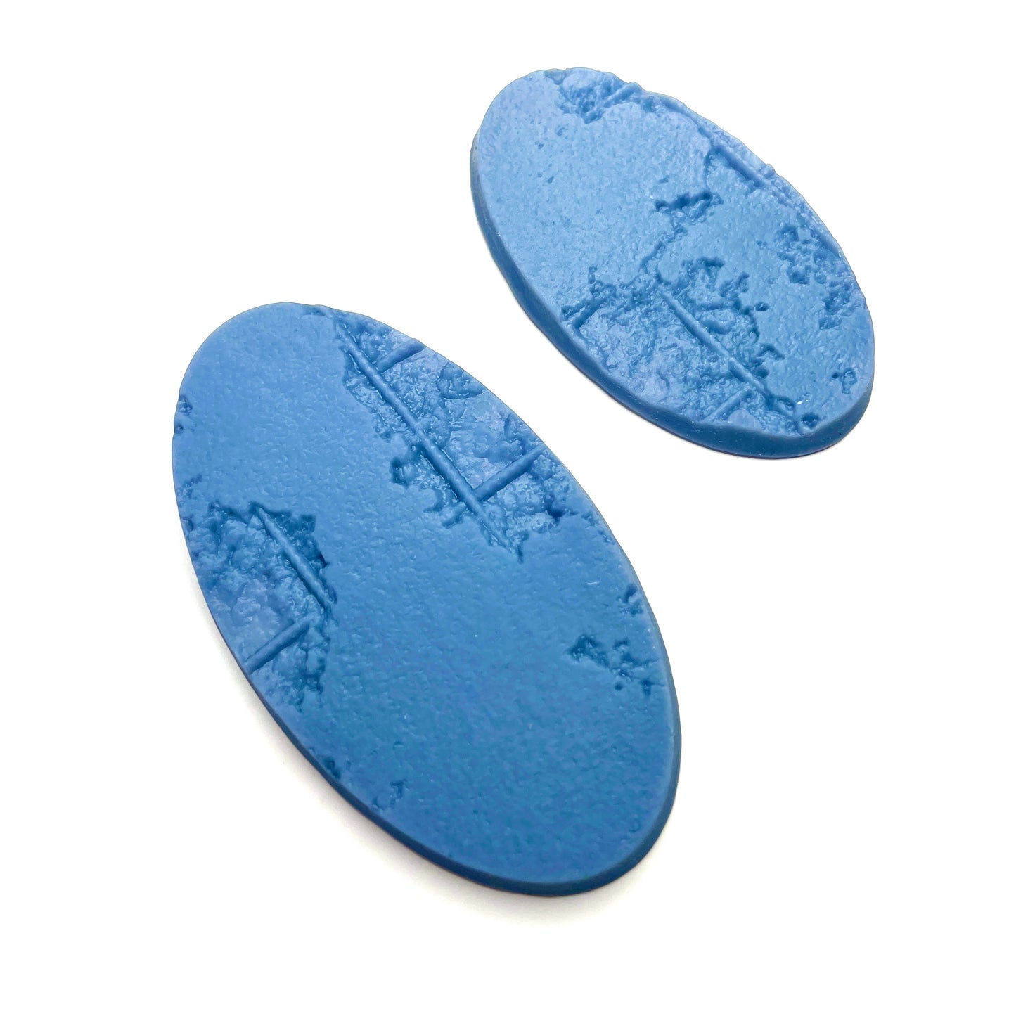 33-Piece Round Base Set with Magnet Slots : Damaged Concrete