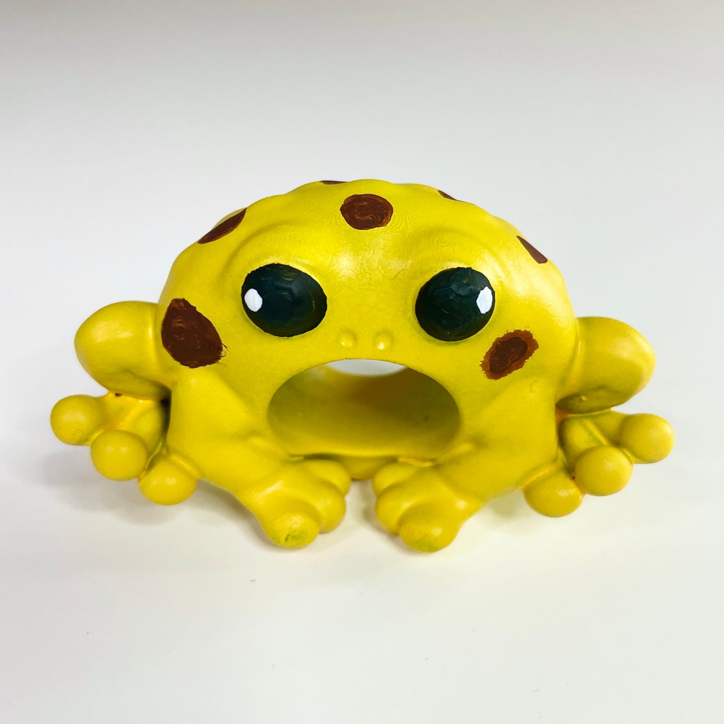 Frog Familiar and Tome Toad | Book Thumb Page Holder