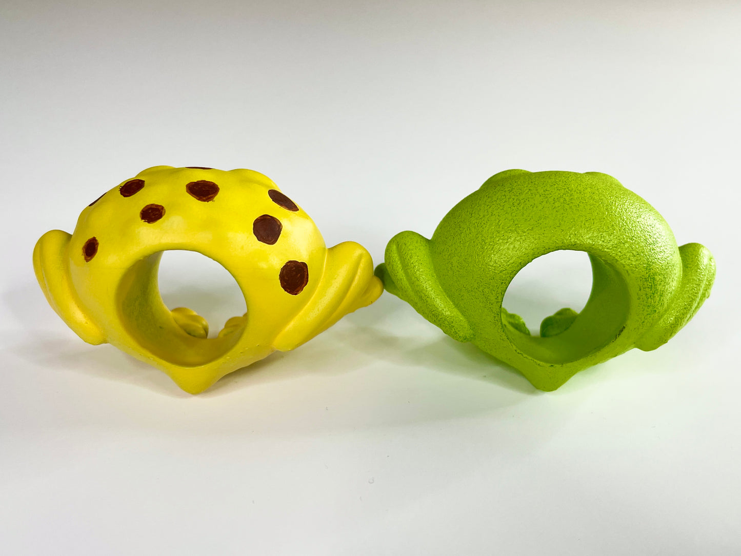 Frog Familiar and Tome Toad | Book Thumb Page Holder