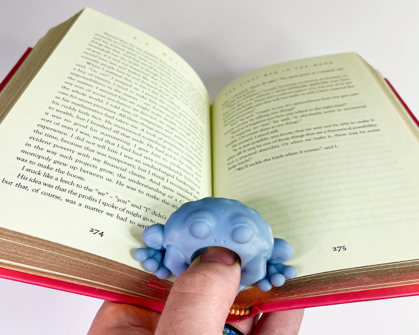 Frog Familiar and Tome Toad | Book Thumb Page Holder
