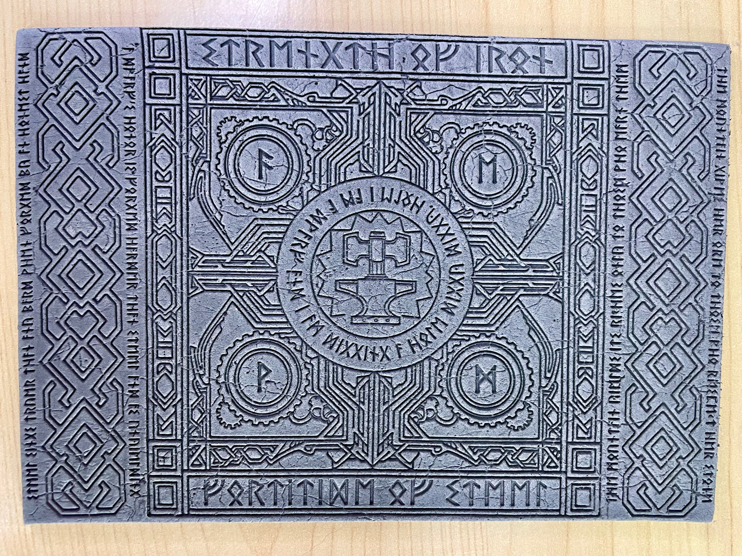 Print 'N' Roll: The Mountain King's Hoard (Texture Roller and Terrain Set)